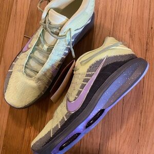 Nike Air Zoom GT Hustle 3 Victor Wembanyama Alien